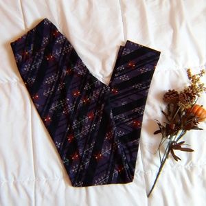 !!! LULAROE - PURPLE ARROW LEGGINGS !!!